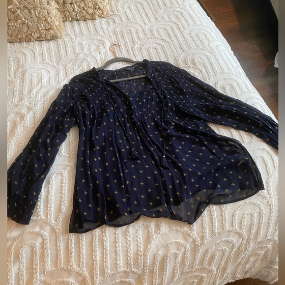 Lucky Brand Tops - Lucky Brand Size 1X with tassels on the front and star print